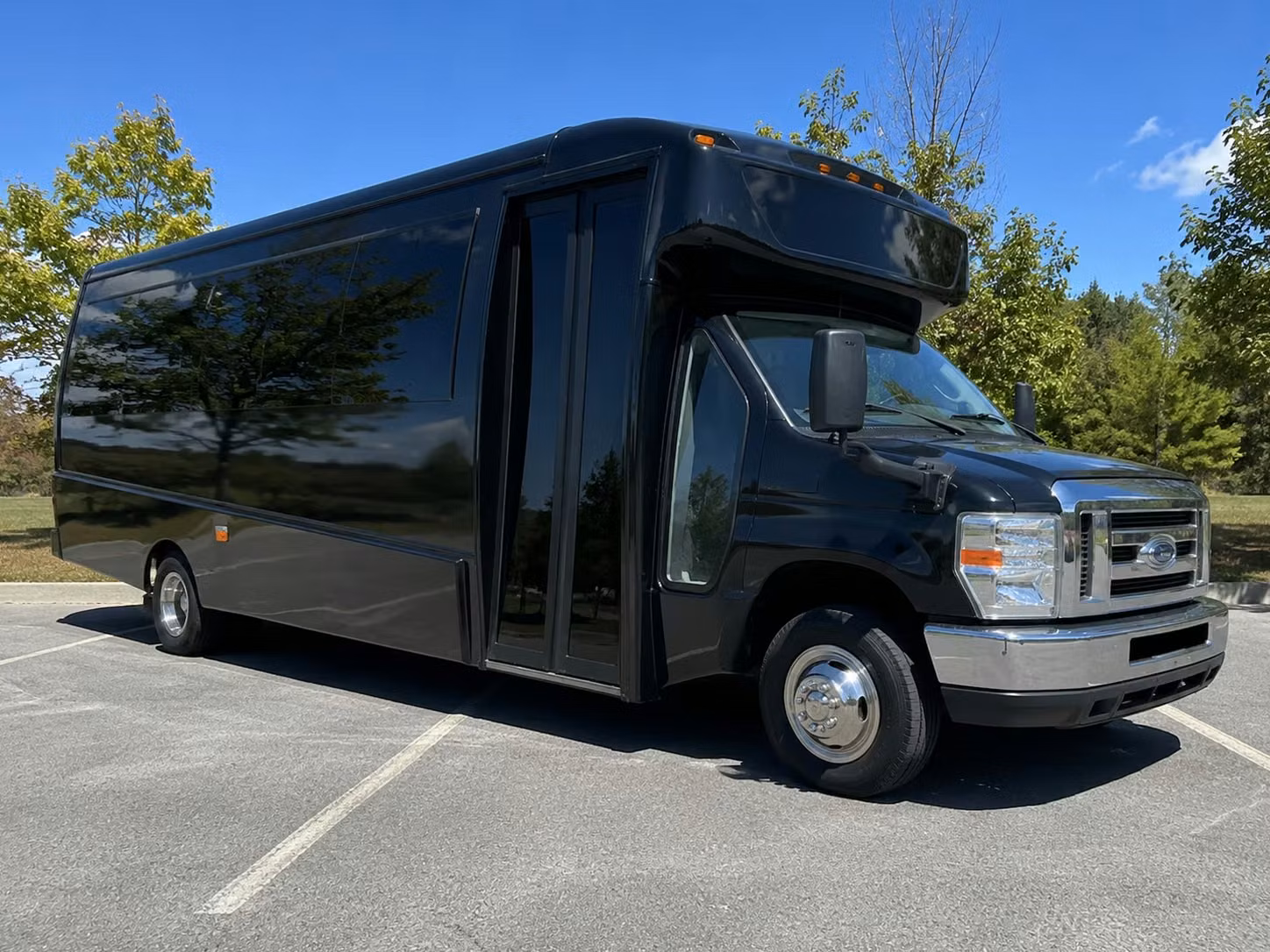 busrentalchattanooga com makes it easy to find prom minibuses for smaller chattanooga groups