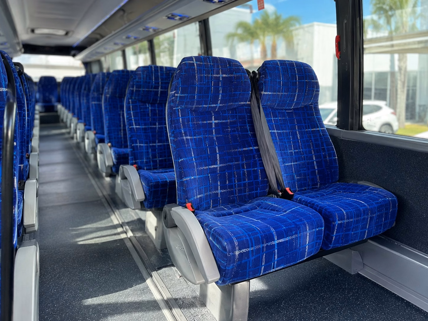 shuttle buses for chattanooga wedding venues along the tennessee river